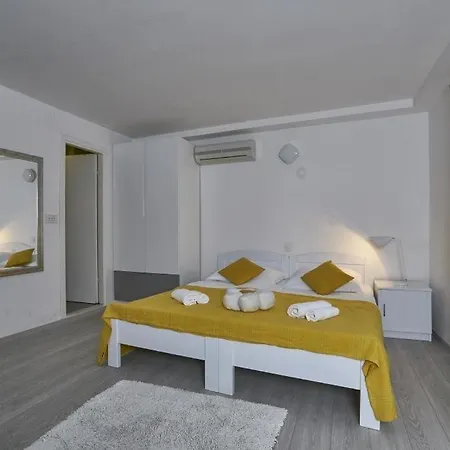 Old Town Finest Apartment *